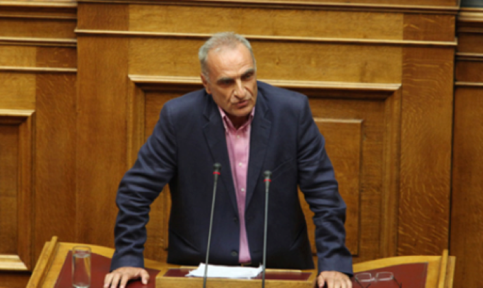 Έκλεψαν 10.000 ευρώ μετρητά απ’ το σπίτι του βουλευτή του ΣΥΡΙΖΑ Βαρεμένου