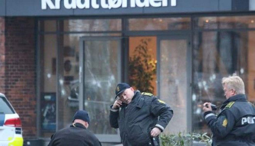 Ένας νεκρός μετά από επίθεση σε καφέ στη Δανία. Παρών ο δημιουργός των σκίτσων του Μωάμεθ