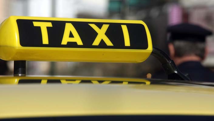 Μυστήριο με τον εξαφανισμένο ταξιτζή – Παρέδωσε το όχημα, άφησε σημείωμα και έγινε… καπνός!