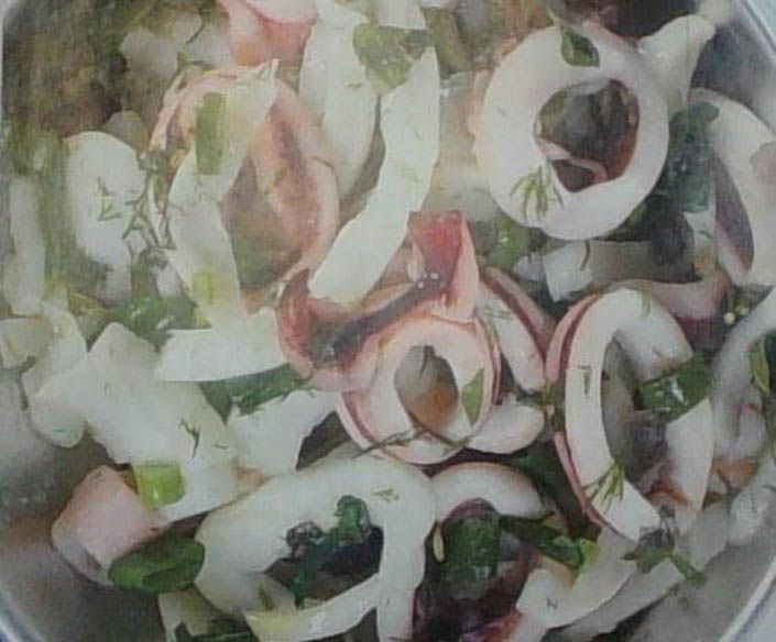 Η συνταγή της εβδομάδας: Σαλάτα με καλαμάρι, φινόκιο και μαραθόσπορο