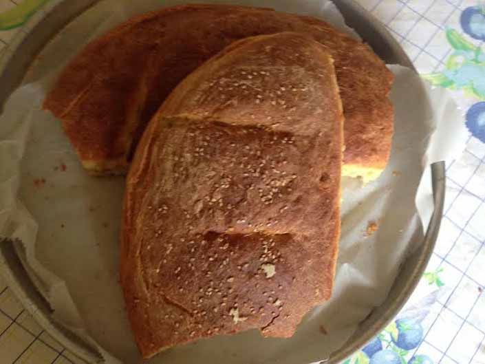 Η συνταγή της εβδομάδας: Χωριάτικο ψωμί με μαγιά