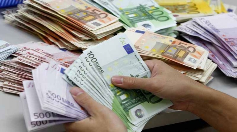 Επίδομα ακρίβειας: Τη Μεγάλη Τρίτη καταβάλλεται η έκτακτη ενίσχυση των 200 ευρώ -Ποιοι οι δικαιούχοι
