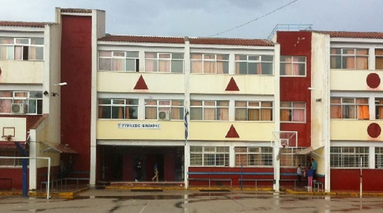 Μαραθώνας: “Ναι” από την Περιφέρεια στην αναβάθμιση των σχολικών κτιρίων