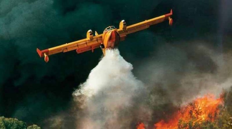 Μεγάλη φωτιά τώρα στην Κεφαλονιά – Ενισχύονται οι δυνάμεις της Πυροσβεστικής!