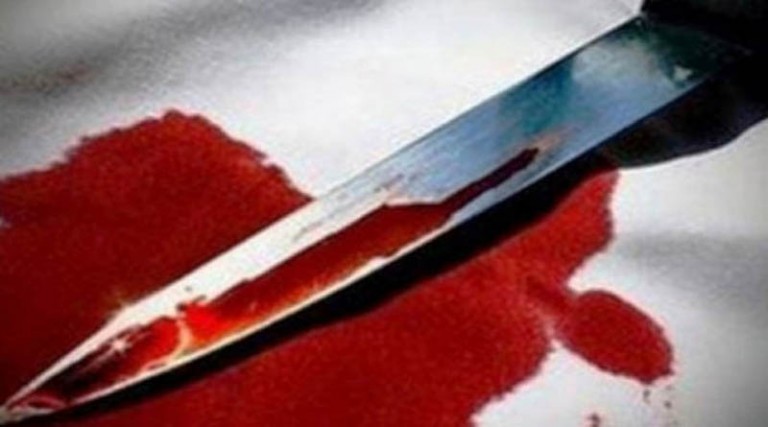 Απόπειρα αυτοκτονίας – Άνδρας κάρφωσε μαχαίρι στον λαιμό του