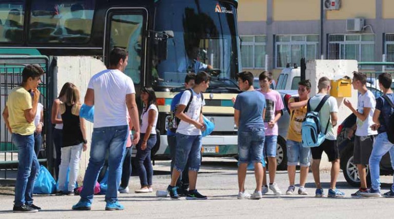Το πρόβλημα των μεταφορών μαθητών σε Δημοτικά Σχολεία της Αρτέμιδας την Τετάρτη στο Περ. Συμβούλιο