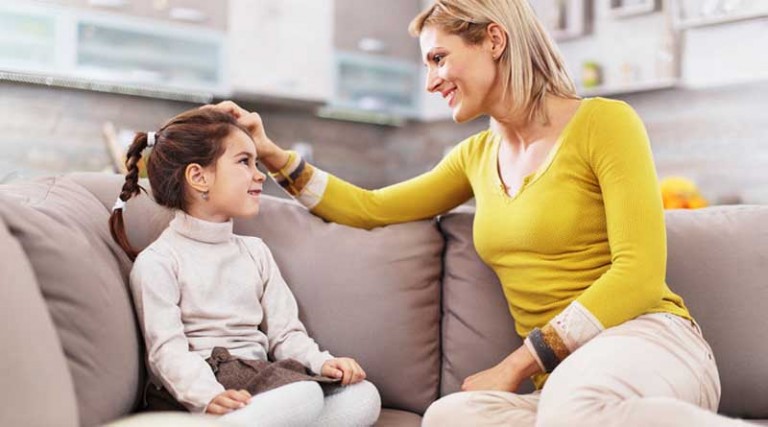 4 Βήματα για να προσεγγίσουμε τα παιδιά μας όταν (οι σχέσεις μας μαζί τους) έχουν προβλήματα