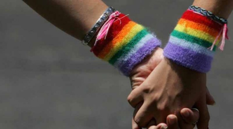 «Βράζει» η ΝΔ για το νομοσχέδιο επέκτασης του γάμου στα ομόφυλα ζευγάρια – «Αντάρτικο» από κορυφαία στελέχη
