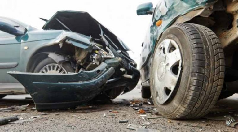 Τροχαίο δυστύχημα με 2 νεκρούς και 4 τραυματίες – Σκοτώθηκαν ακαριαία οι οδηγοί