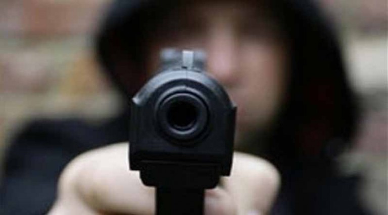 Μαρκόπουλο: “Παιδικό παιχνίδι” το όπλο με το οποίο μαθητής πυροβόλησε καθηγητή