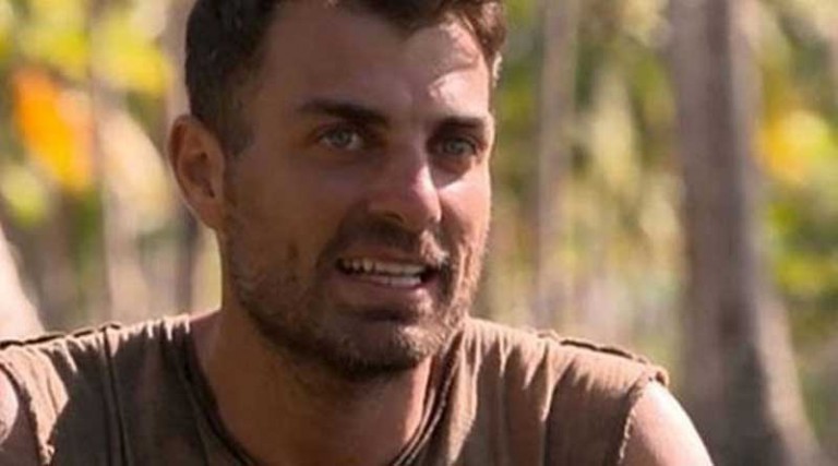 Survivor: «Ο Στέλιος Χανταμπάκης είναι ο πιο ψεύτικος άνθρωπος που έχω γνωρίσει στη ζωή μου» (βίντεο)