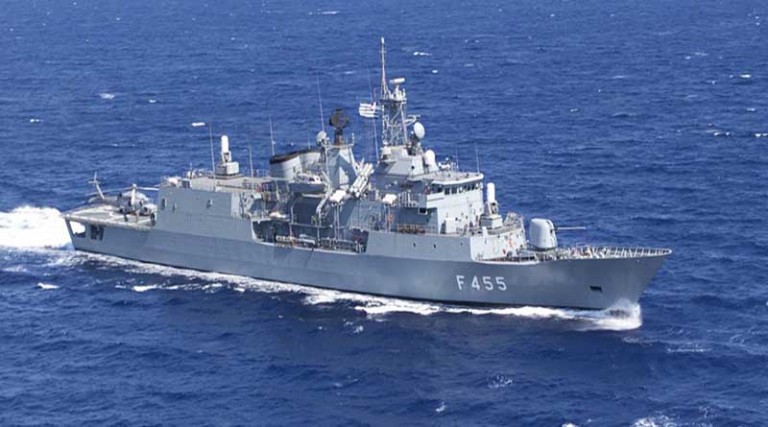 Συναγερμός στο Πολεμικό Ναυτικό: Κρούσματα κορονοϊού σε φρεγάτα