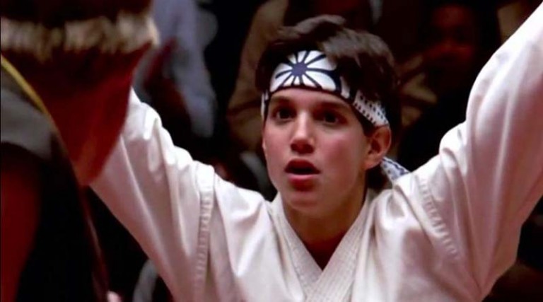 Δημοσιογράφος έκανε τον Karate Kid ενώ ήταν στον αέρα του Γιώργου Παπαδάκη! (βίντεο)