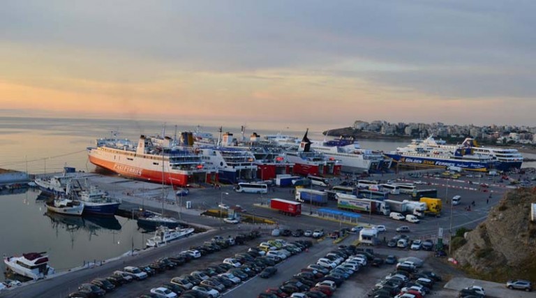 Σημαντικές εργασιακές παραβάσεις στο λιμάνι της Ραφήνας καταγγέλλει η ΠΕΝΕΝ