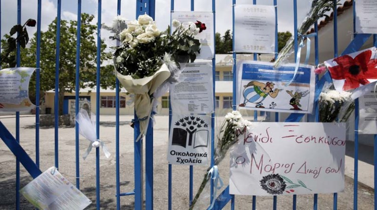 Το Δημόσιο αρνείται την αποζημίωση στην οικογένεια του μικρού Μάριου που σκοτώθηκε από αδέσποτη σφαίρα