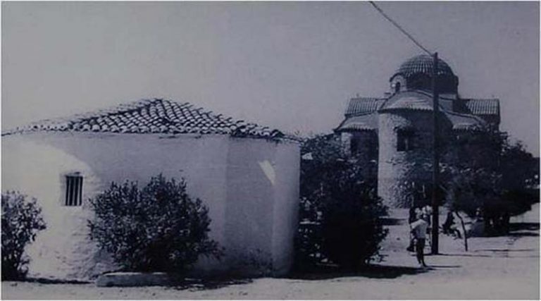 Το εκκλησάκι του Αγίου Φανουρίου στη Ραφήνα και η ιστορία του