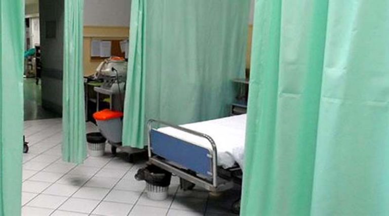 Σάλος: Γιατρίνα έκανε σεξ με τον καρκινοπαθή ασθενή της στο κρεβάτι του νοσοκομείου! (φωτό)