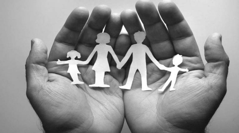 «Λόγος & Έργα»: Εξηγώντας τη Συμβουλευτική γονέων στους γονείς