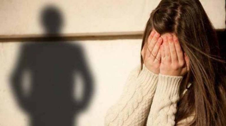 Στο Αυτόφωρο 37χρονος – Παρενοχλεί την πρώην σύντροφό του 10 χρόνια μετά τον χωρισμό τους