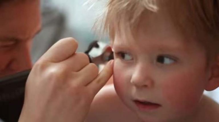 Νώα: Το παιδί που ζει χωρίς εγκέφαλο (video)