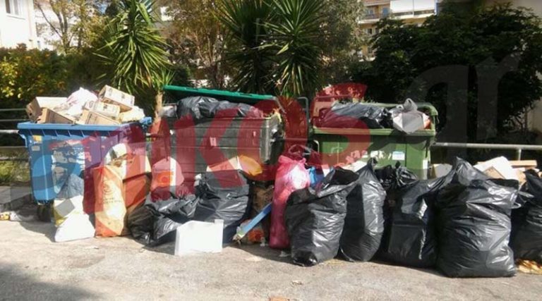Πρωτοχρονιά “αγκαλιά” με τα σκουπίδια έκαναν στην Παλλήνη