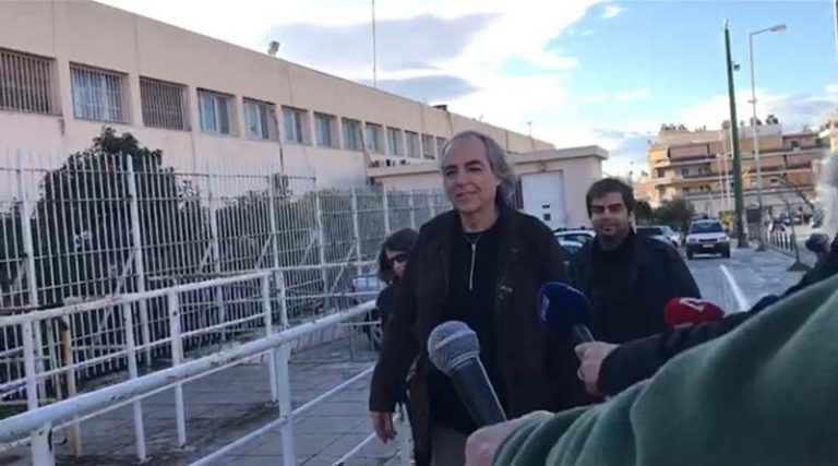 Επέστρεψε στη φυλακή ο Κουφοντίνας – Αρνήθηκε εξέταση από τους γιατρούς του νοσοκομείου