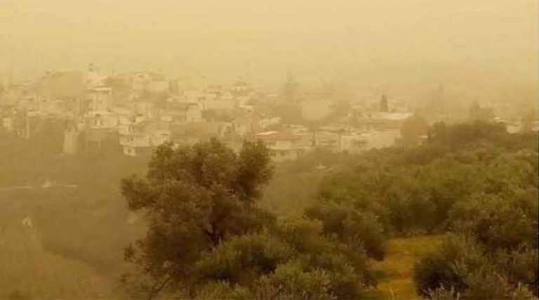 Η «καταιγίδα» αφρικανικής σκόνης γεμίζει νοσοκομεία: «Τοξικό και επικίνδυνο μείγμα»