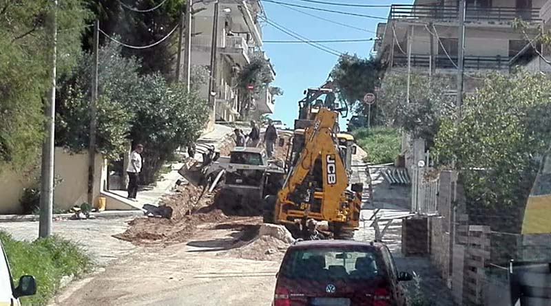 Ραφήνα: Αντικατάσταση των αμιαντοσωλήνων στην οδό Κυπρίων Αγωνιστών (φωτό)  | iRafina