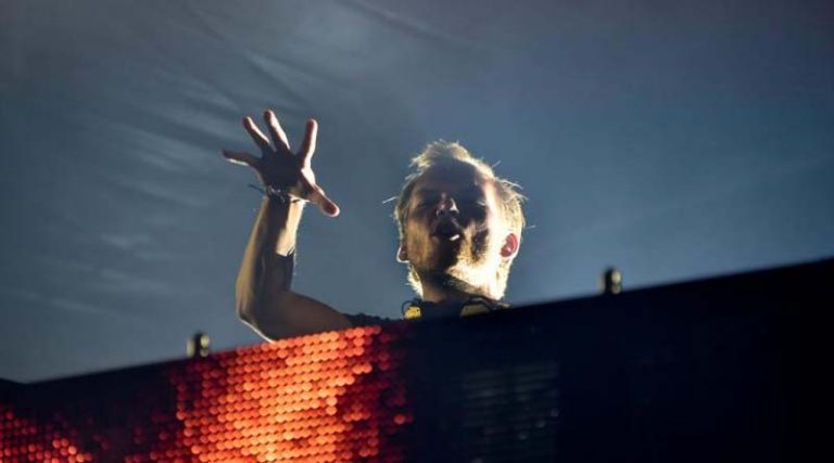 Ποιος θα κληρονομήσει την τεράστια περιουσία του διάσημου DJ Avicii που αυτοκτόνησε