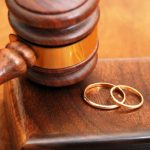 Ζευγάρι πήρε διαζύγιο επειδή οι δικηγόροι τους πάτησαν λάθος κουμπί