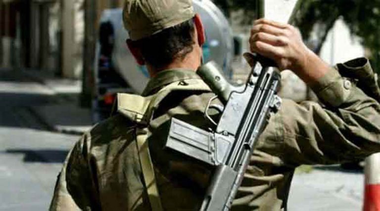 Καταγγελία για προσπάθεια απόκρυψης δεκάδων κρουσμάτων κορονοϊού σε μονάδα πυροβολικού