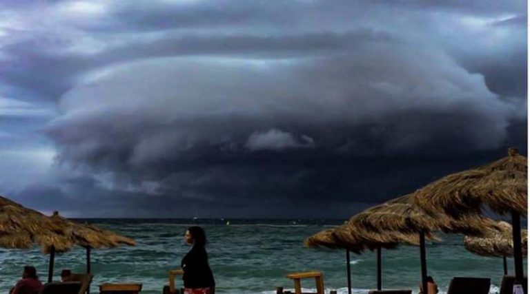Προειδοποίηση Μαρουσάκη: Έρχεται σημαντική κακοκαιρία σε όλη τη χώρα – «Ο καιρός θα θυμίσει προχωρημένο φθινόπωρο»