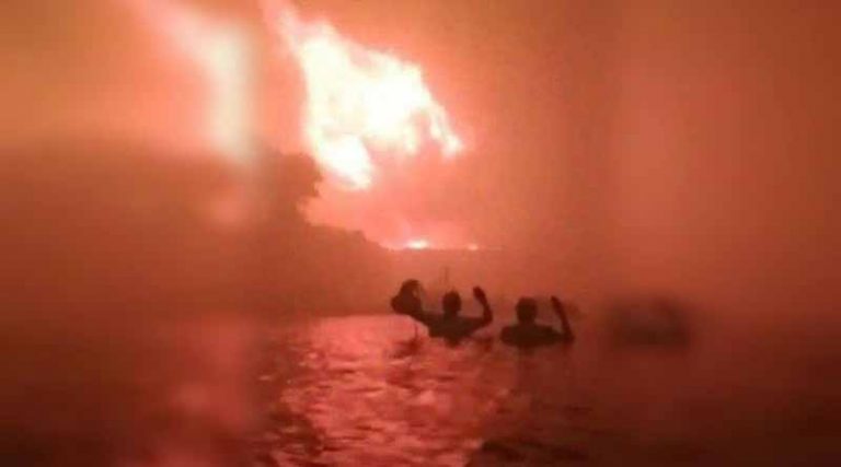Ραφήνα: Συγκλονιστική μαρτυρία λιμενικού – Τι πραγματικά συνέβη τη νύχτα της φωτιάς