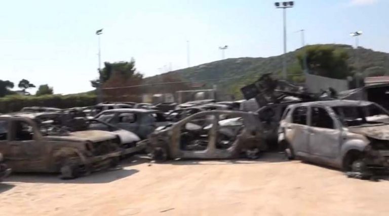 Τοξική βόμβα τα καμένα αυτοκίνητα και οικοσκευές σε Ραφήνα & Μάτι