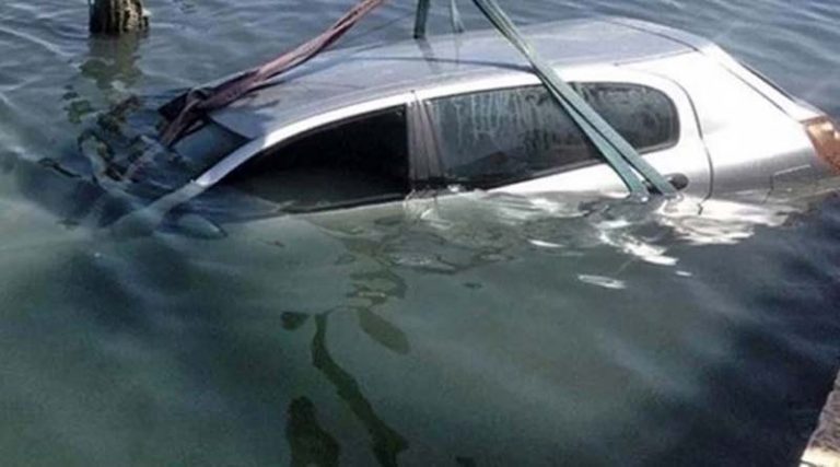 Λαύριο: Αυτοκίνητο έπεσε σε βραχώδη θαλάσσια περιοχή