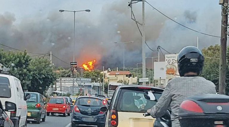 Φωτιά σε Ραφήνα & Μάτι: Πρώην αξιωματικός της Πυροσβεστικής κατηγορεί λιμενικό, αστυνομία και στρατό!