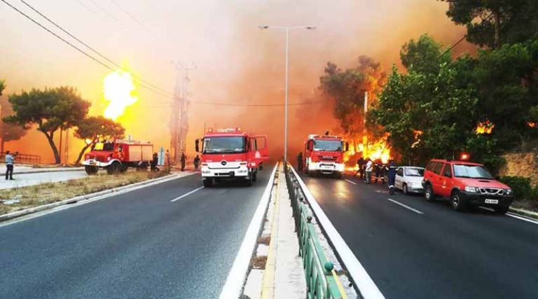 Φωτιά σε Ραφήνα & Μάτι: Γιατί η δικαστική απόφαση για την αποζημίωση συγγενών θύματος από το Ν. Βουτζά, δικαιώνει Δούρου & Μπουρνούς για την εντολή εκκένωσης
