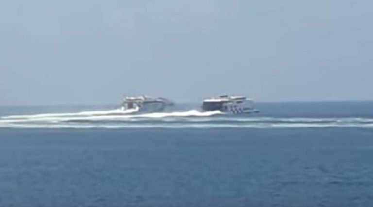 “Γκάζια” εν πλω στο λιμάνι της Πάρου! Συναρπαστικός απόπλους για δύο ταχύπλοα…(βίντεο)