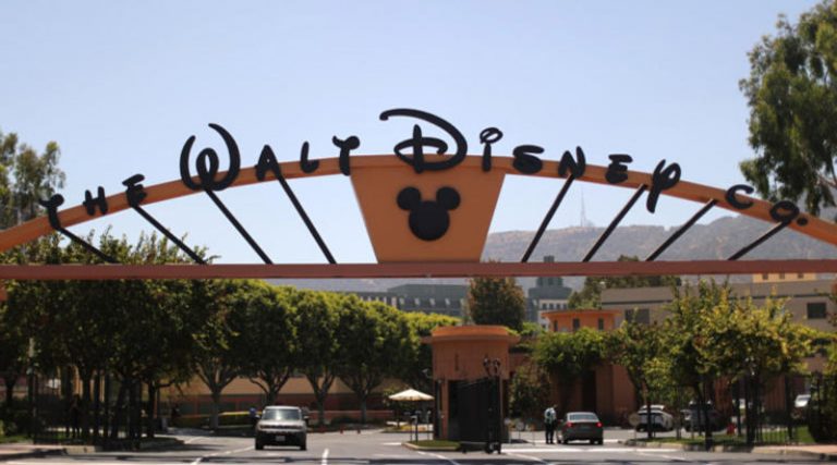 Disney: «Κόβει» Πίτερ Παν και Ντάμπο για ρατσιστικό περιεχόμενο 