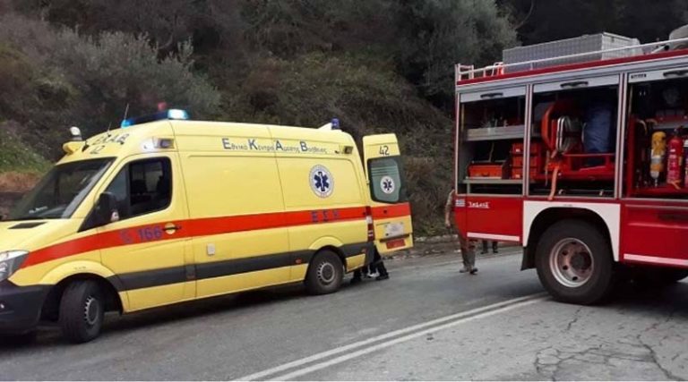 Έκτακτο: Τροχαίο ατύχημα με ανατροπή αυτοκινήτου στον Μαραθώνα – Ένας εγκλωβισμένος!