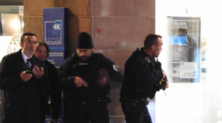 Συναγερμός στο Στρασβούργο: Τρομοκρατική επίθεση με δύο νεκρούς και 11 τραυματίες
