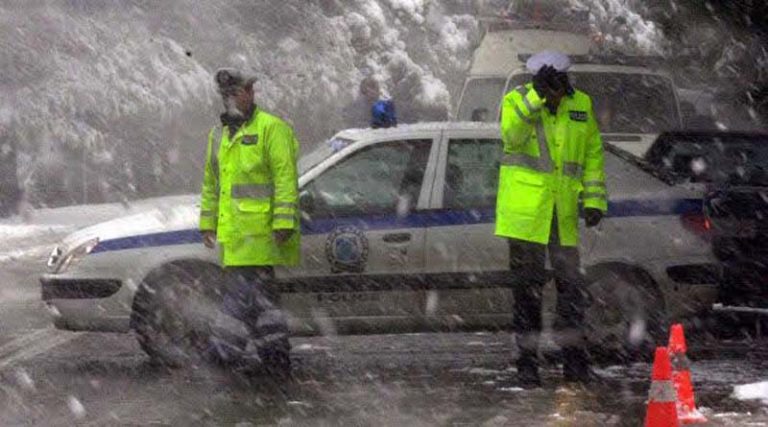 Χιόνια στην Αττική έφερε ο «Λέανδρος» – Δείτε σε ποιους δρόμους απαγορεύτηκε η κυκλοφορία