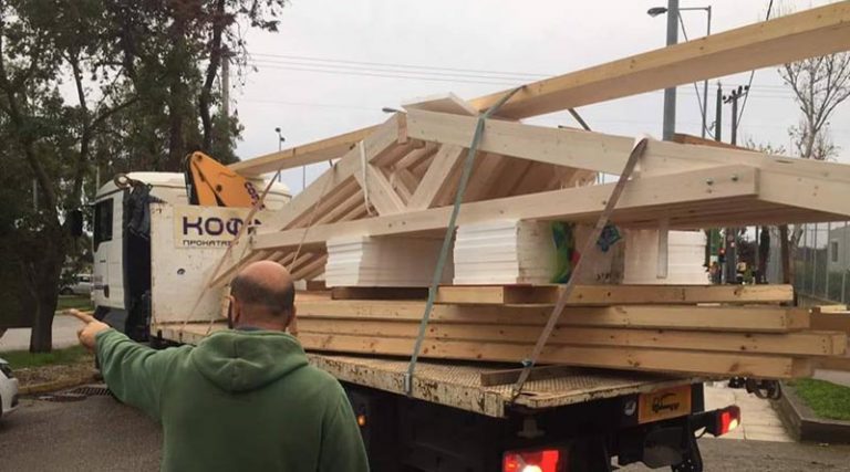 Ραφήνα: Ο Νέος Βουτζάς, αποκτά πάλι, το ξύλινο σπίτι σύμβολο της Α’ εισόδου (φωτό)