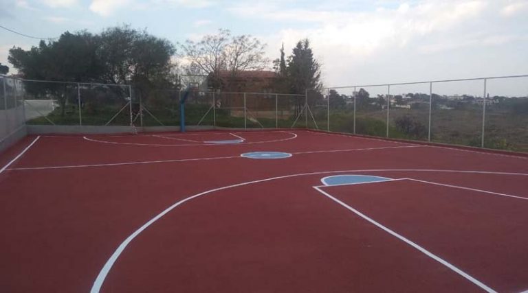 Ραφήνα: Έτοιμο το γήπεδο μπάσκετ στον Πευκώνα (φωτό)