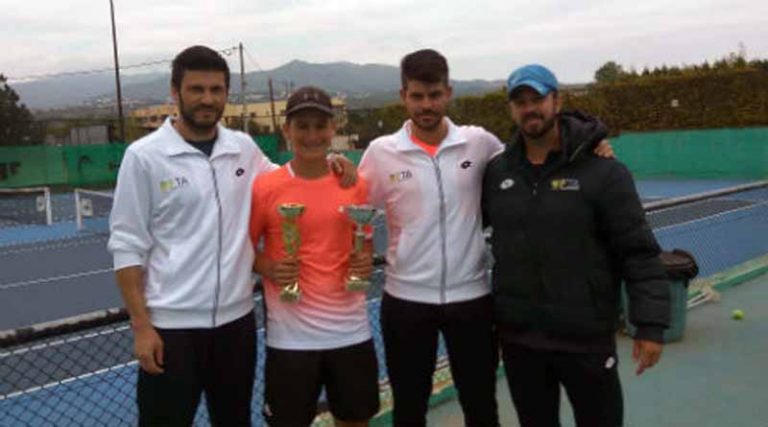 Fernandez Tennis Academy: Δύο τίτλοι στα ελληνικά Tennis Europe για τον Ευγένιο Βασιλάκη