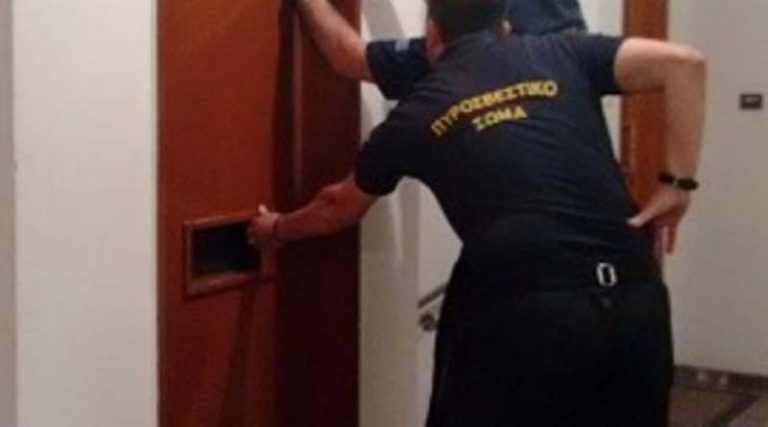 Ραφήνα: Κινητοποίηση της Πυροσβεστικής για απεγκλωβισμό ατόμου από ασανσέρ
