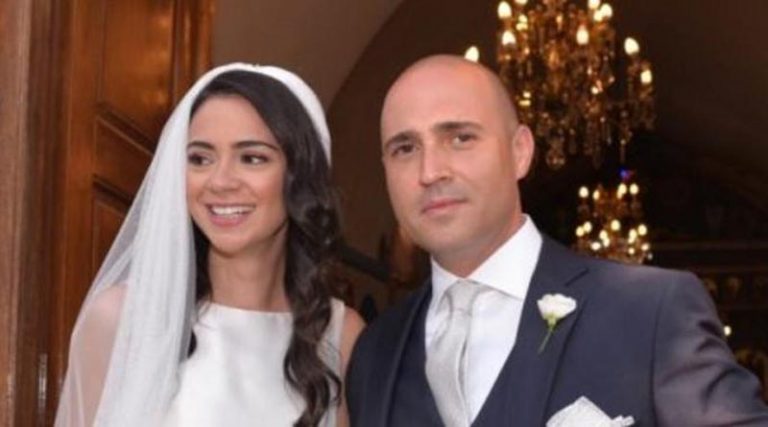 Κωνσταντίνος Μπογδάνος – Έλενα Καρβέλα: Παντρεύτηκαν στη Νάξο! (φωτό)