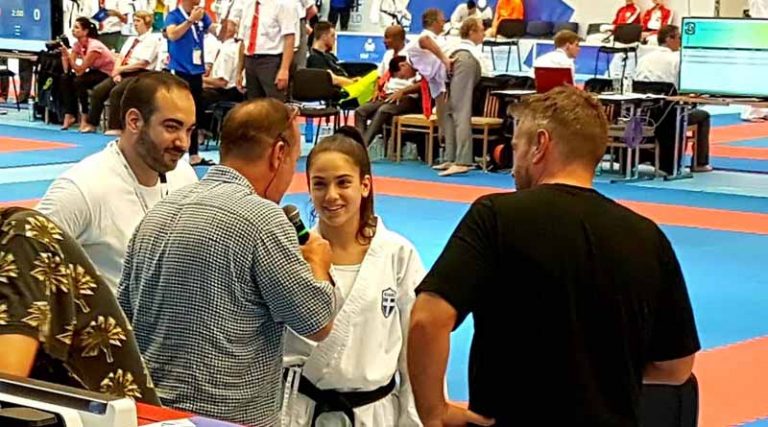 H Ακαδημία Shotokan Karate Ραφήνας & η Ασπασία Τσαγκαροπούλου κέρδισαν το χειροκρότημα (video)