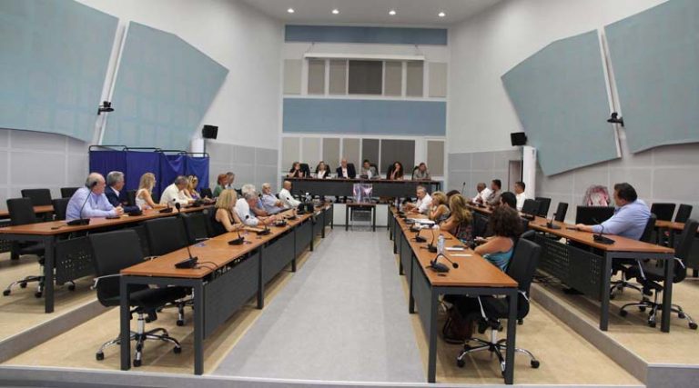 Ψήφισμα από το Δημοτικό Συμβούλιο Παλλήνης για την αφαίρεση δικαιωμάτων από τους επικεφαλής της αντιπολίτευσης στους Δήμους