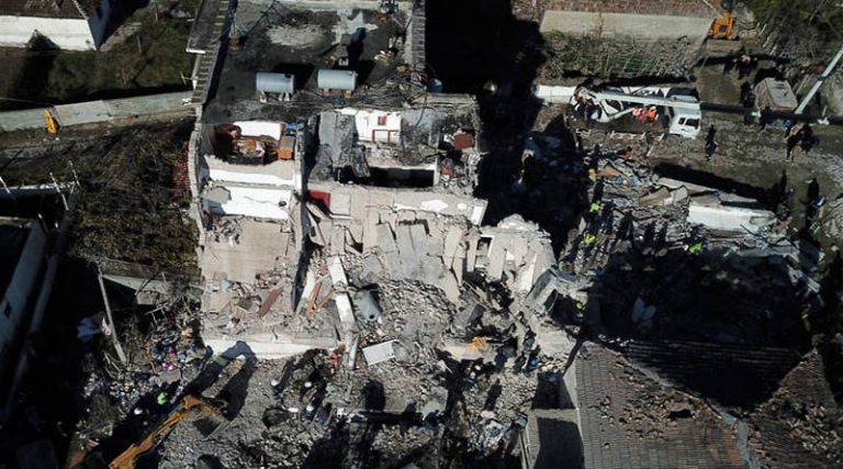 Φονικός σεισμός στην Αλβανία: Πλάνα από drone αποτυπώνουν το μέγεθος της καταστροφής (βίντεο)